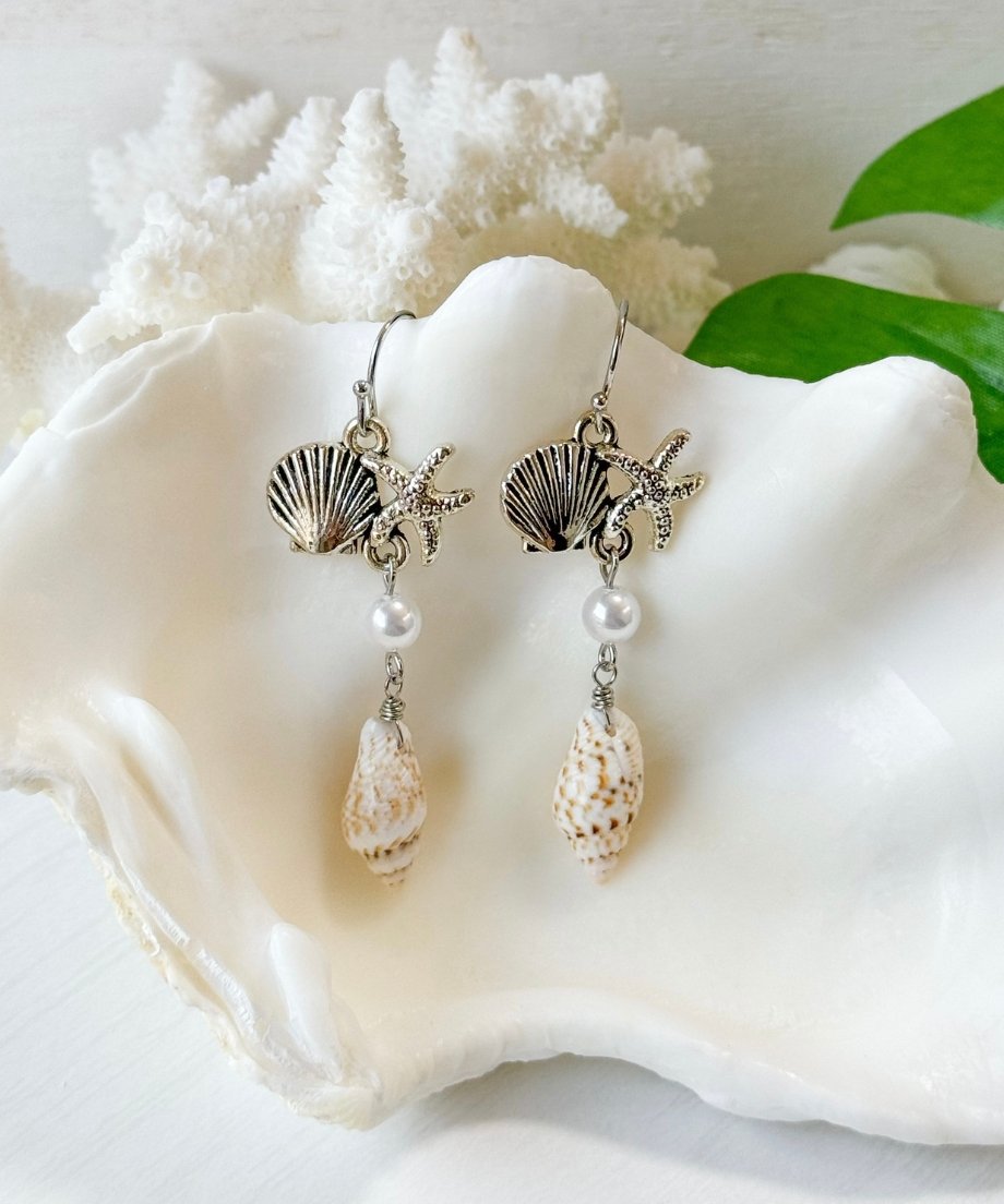 海モチーフの天然巻貝ピアス / シルバー SHELOOMオリジナル | SHELOOM