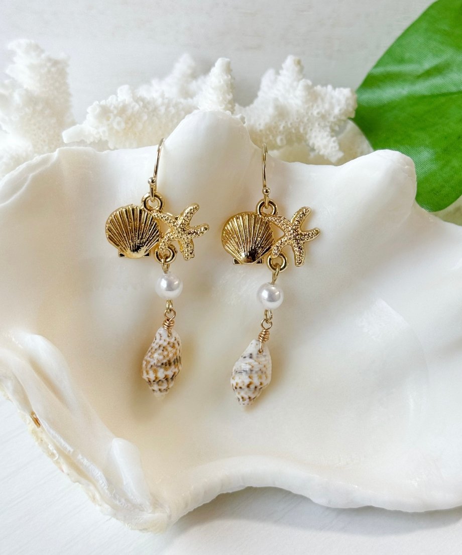 海モチーフの天然巻貝ピアス / ゴールド SHELOOMオリジナル | SHELOOM