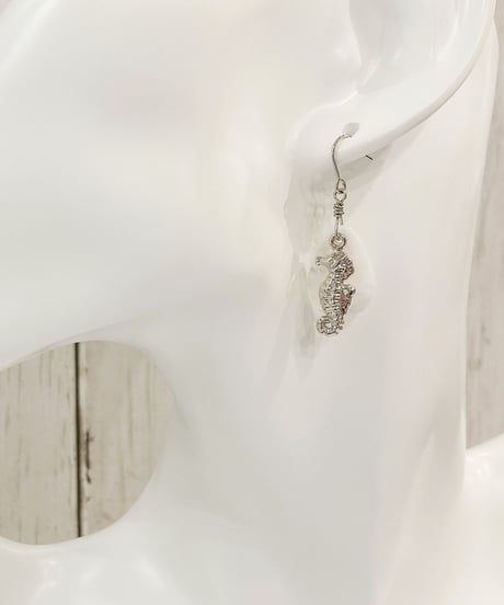 タツノオトシゴ&シェルピアス　SHELOOMオリジナル