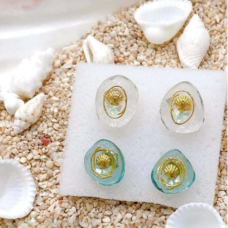 天然素材　アクセサリーまとめて 天然シェルの六角形コネクター 4個 メタルパーツ チャーム 貝 天然素材