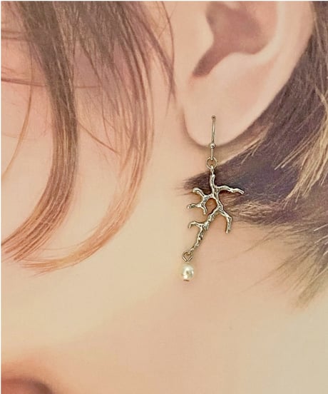 サンゴモチーフ＆パールピアス　SHELOOMオリジナル