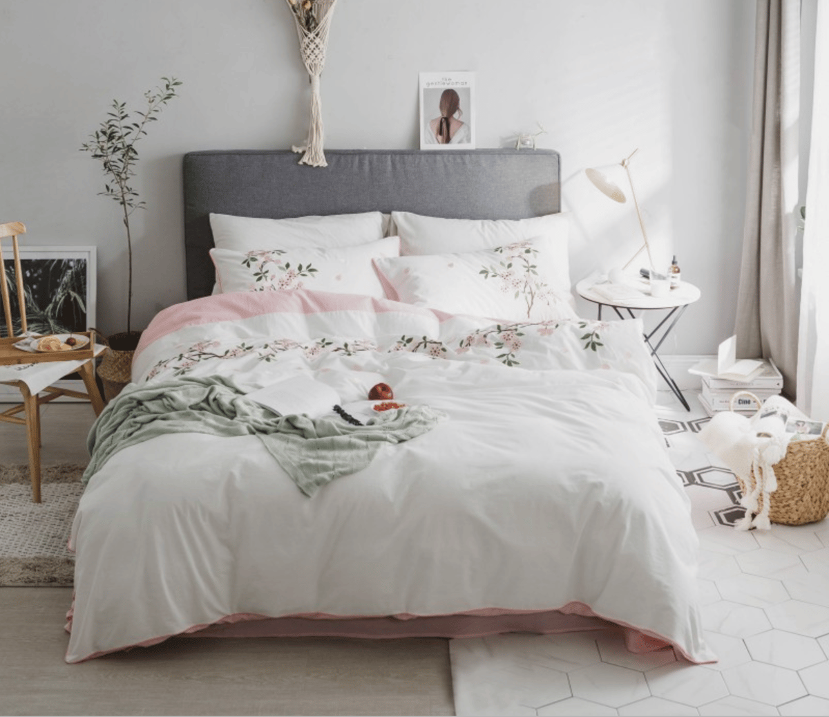 ★立体お花モチーフ  ベッドカバー☆ベッドライナー ☆立体お花モチーフ ベッドカバー☆ベッドライナー