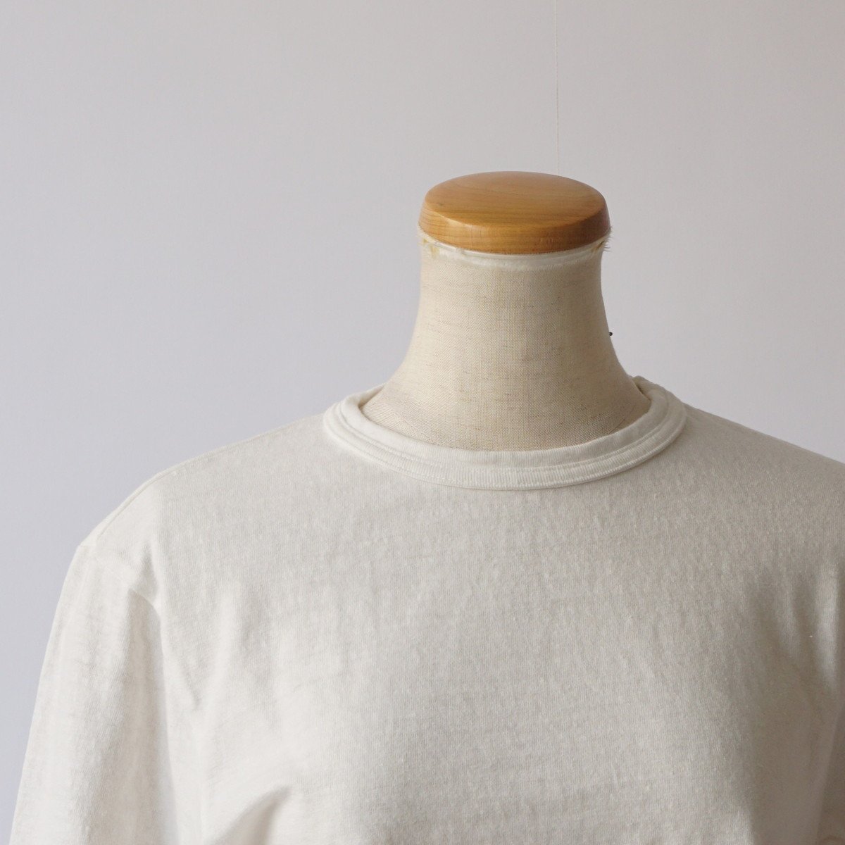 COMPACT LONG TEE | here.