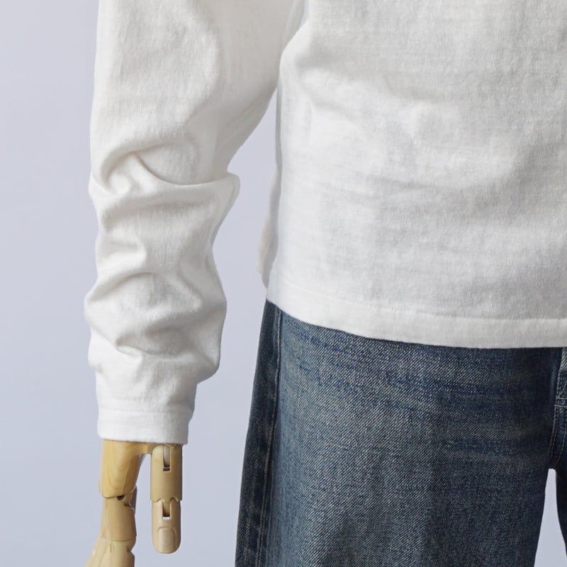 COMPACT LONG TEE | here.
