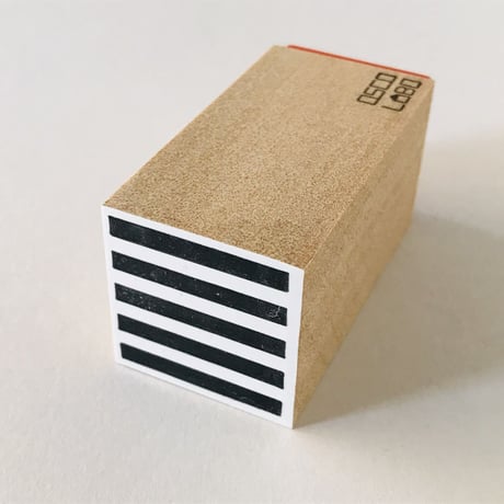 四角　ボーダー [square: border]