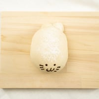 【卵乳不使用】米粉入りあんぱんあざらしちゃん(No.103)