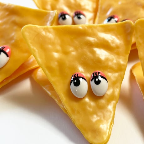 chips clip magnet -woman-
