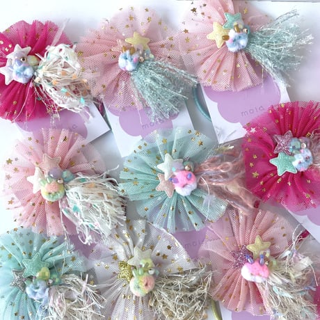 ☺︎ ス1125 ☺︎ 可愛いチャーム付きベビー＆キッズハンドメイドヘアゴムリボン ☺︎ ス1125 ☺︎ 可愛いチャーム付きベビー＆キッズハンドメイド