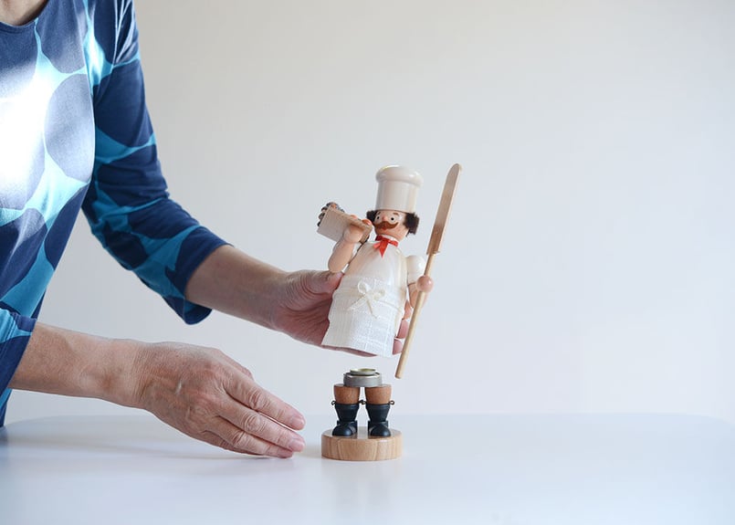 アトリエニキティキ ドイツ 煙だし人形 パン焼職人 新作