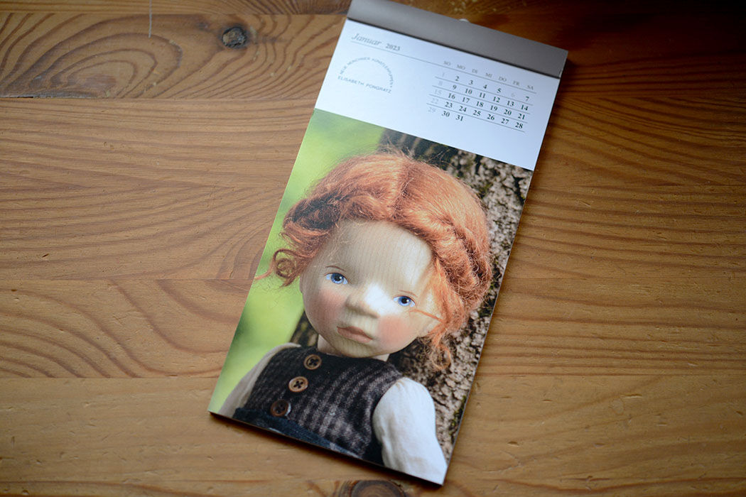 ポングラッツ人形カレンダー2023/撮影：エリザベス・ポングラッツ氏