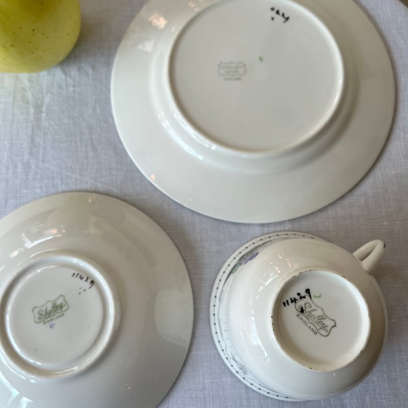 ○sh-41/Shelley アール・デコのトリオ カップ＆ソーサー＋プレート