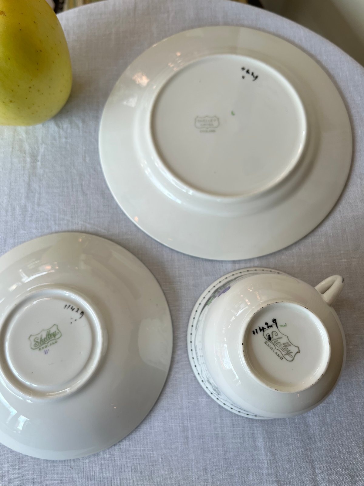 ○sh-41/Shelley アール・デコのトリオ カップ＆ソーサー＋プレート