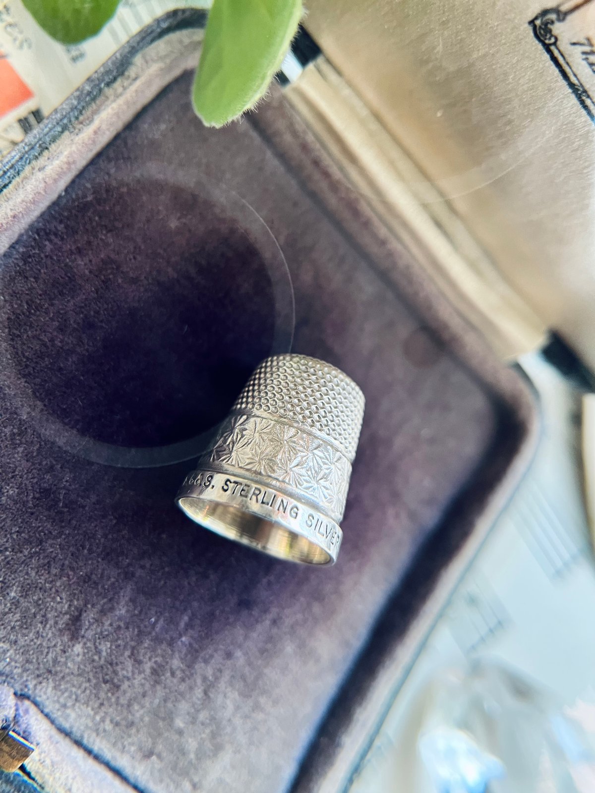 ○o-147/Henry Griffith & Sons社シルバー製 お花のシンブル | PI