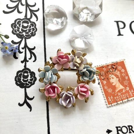 ●ab-57/パステル色の薔薇のサークルブローチ