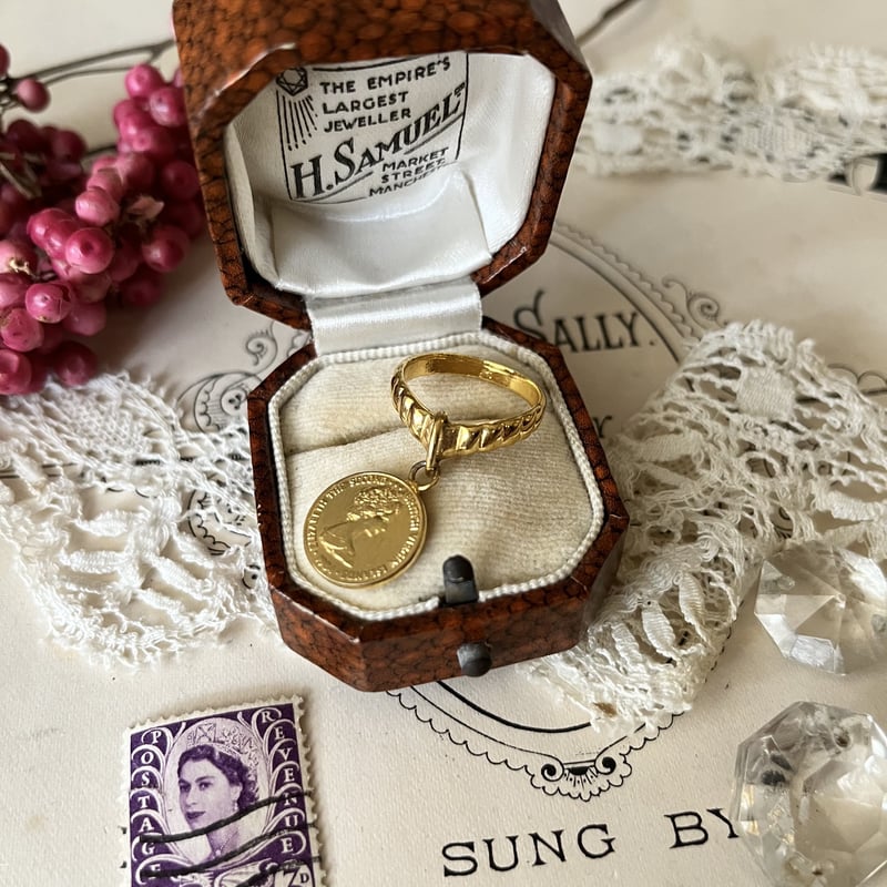 ○ab-227/エリザベス女王のコインリング | PISKEY -イギリスのふるい