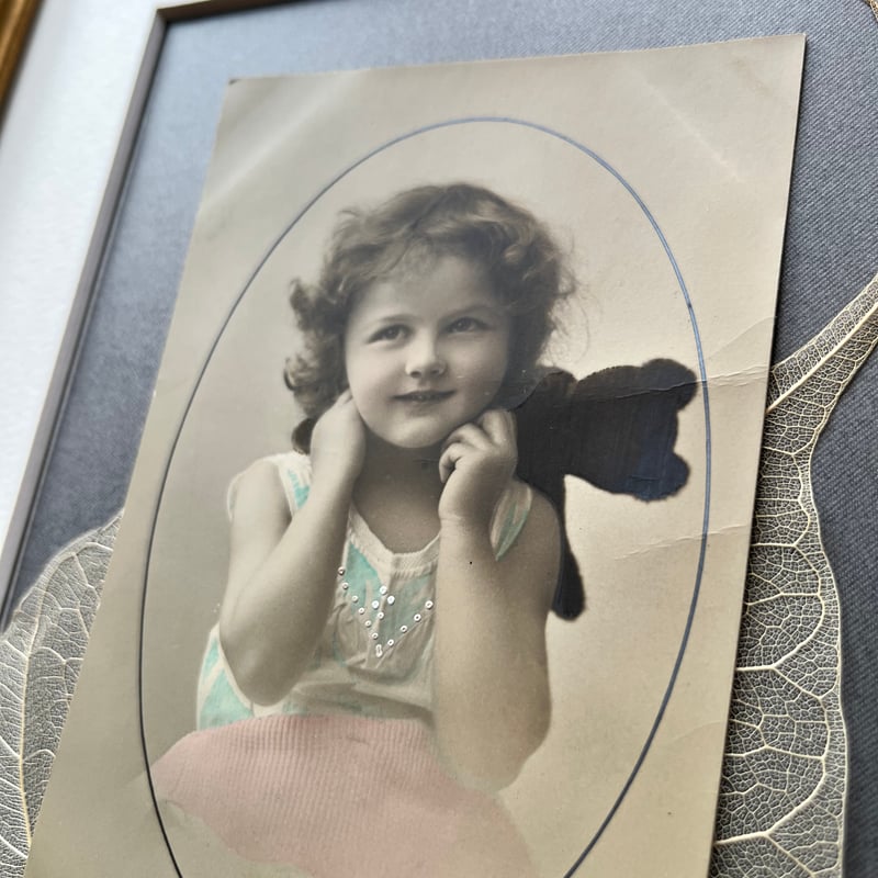 アンティークポストカード　おともだち　テディベアと少女　1913年 ○pg-89/テディベアと女の子 ポストカード | PISKEY -イギリスのふるい
