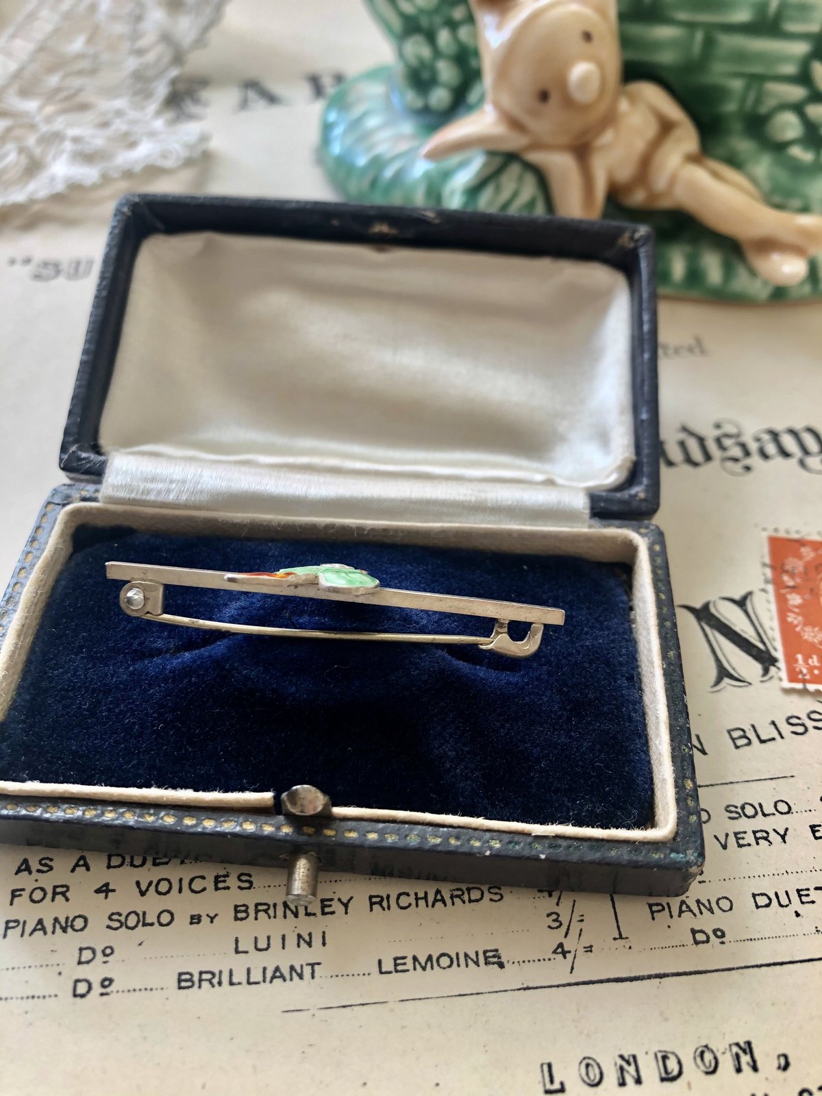 victor パール　妖精　ブローチ　保証書　ヴィンテージ victor パール 妖精 ブローチ 保証書 ヴィンテージ