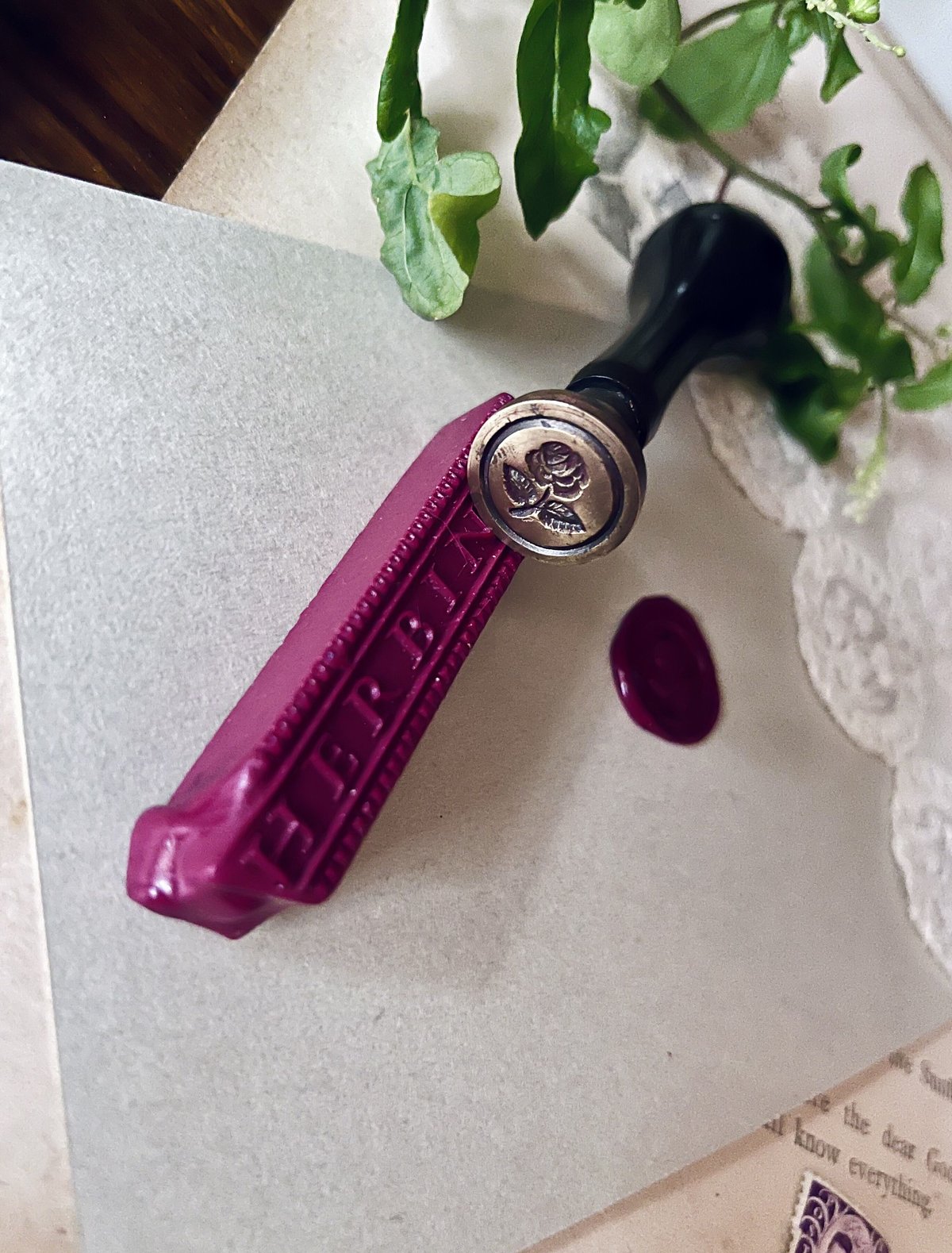 イギリス　アンティーク　印刷用スタンプ　真鍮と木材　４点セット イギリス アンティーク 印刷用スタンプ 真鍮と木材 4点セット