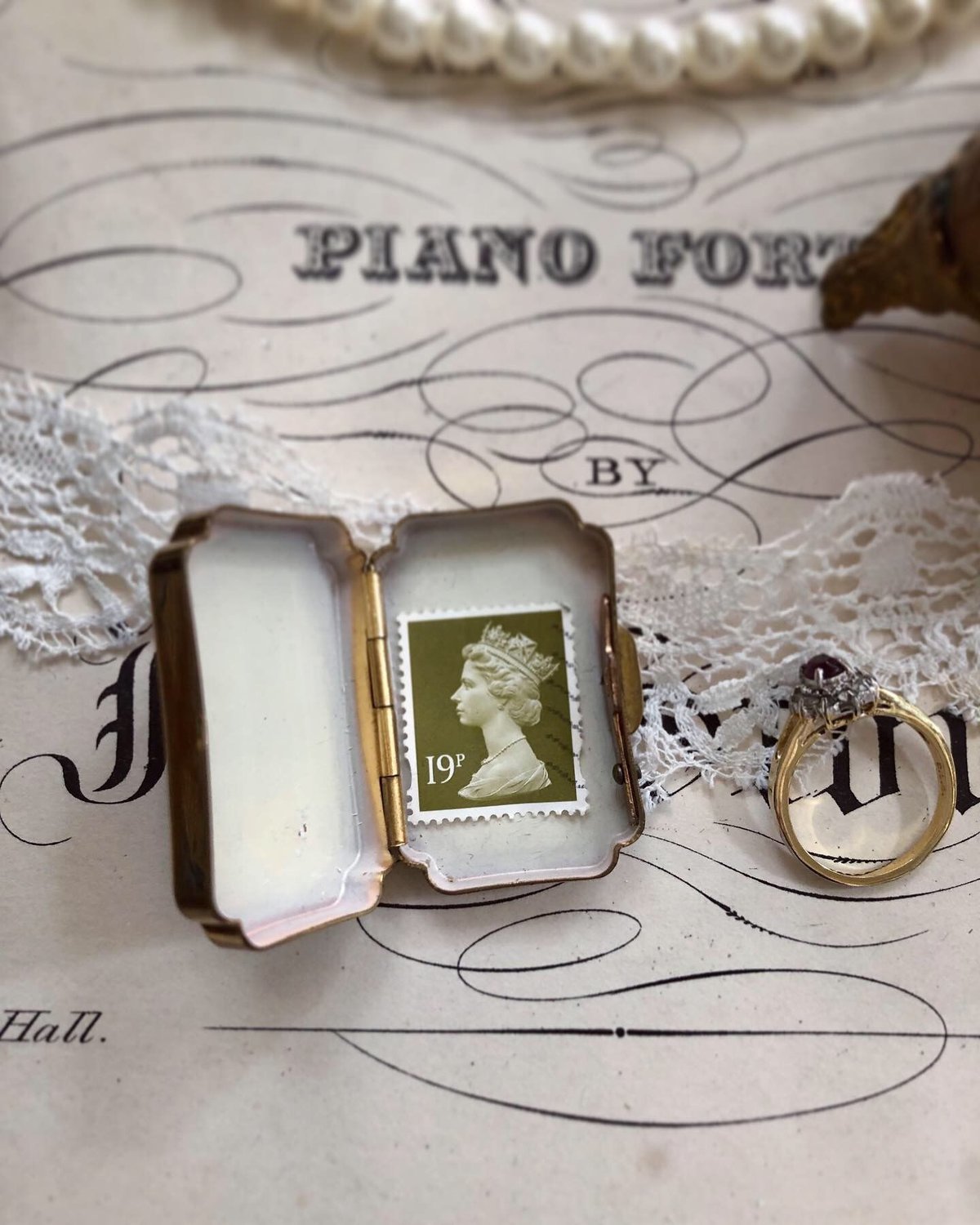 ○h-12/ストラットン社のエナメルのピルケース | PISKEY -イギリスの