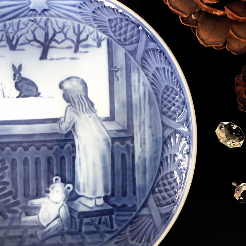 ロイヤルコペンハーゲンイヤープレート32枚