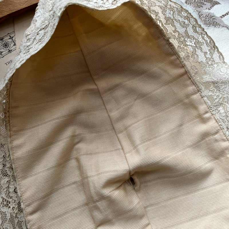 ○l-106/アンティークレースのハンガーカバー | PISKEY -イギリスの 
