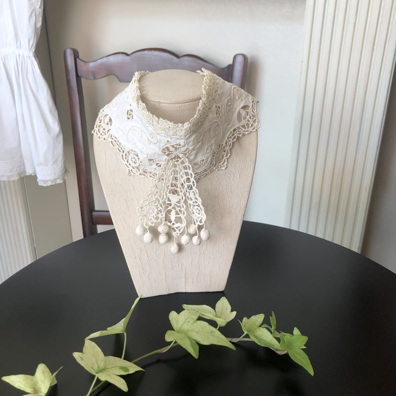 ○l-60/手刺繍とボビンレースの付け襟 | PISKEY -イギリスのふるい  