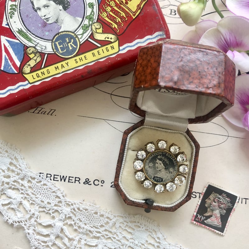 ○r-5/1953年エリザベス女王戴冠記念 ブローチ | PISKEY