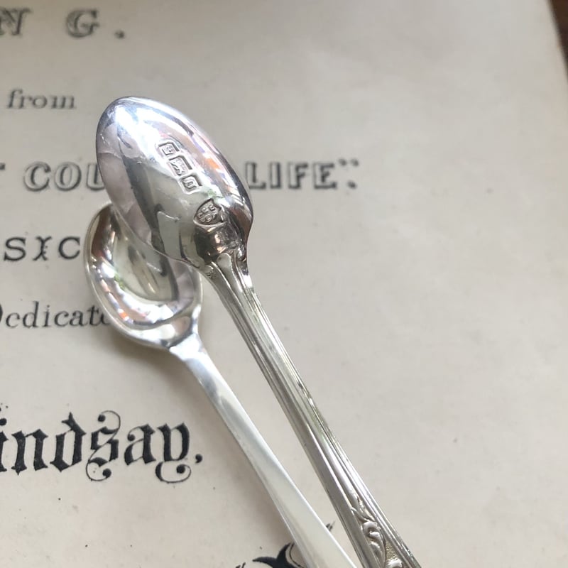 ○s-39/1906年 シルバー製透かし模様のシュガートング | PISKEY