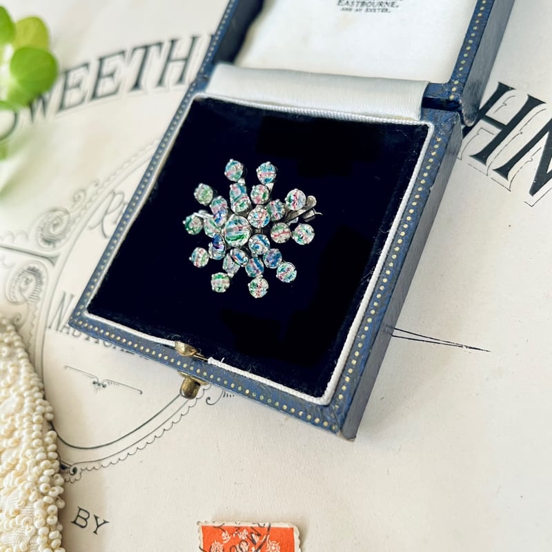 ○ab-427/アイリスガラスの星のブローチ | PISKEY -イギリスのふるい