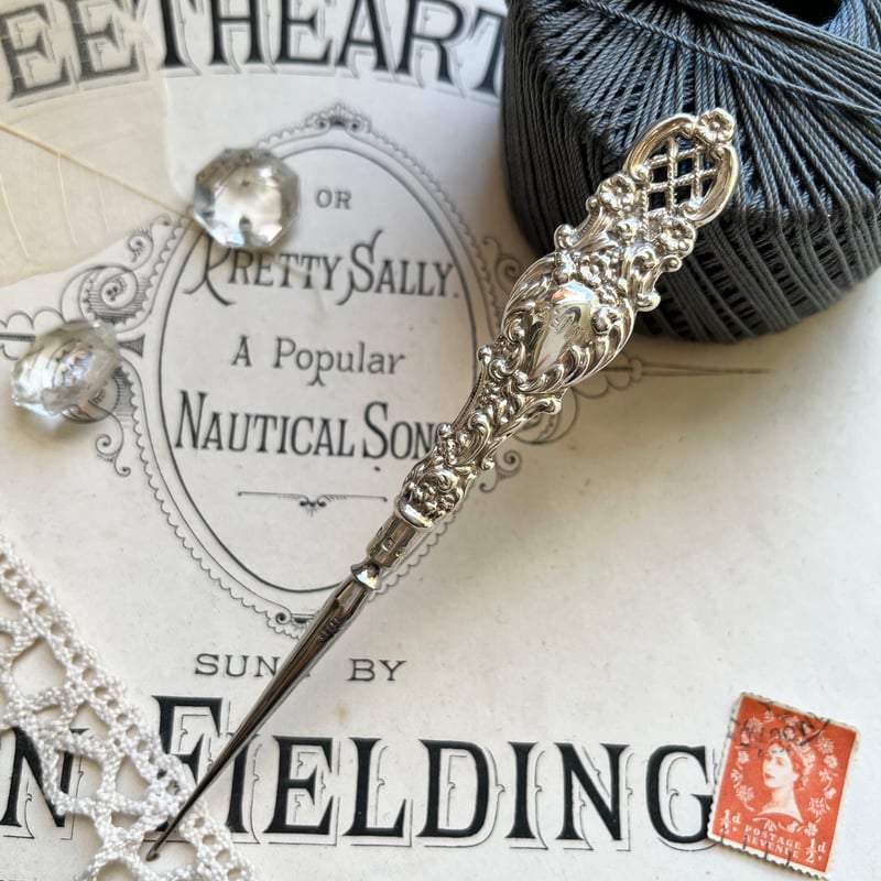 ○ab-438/ヴィクトリアン 1895年シルバー製のかぎ針 | PISKEY