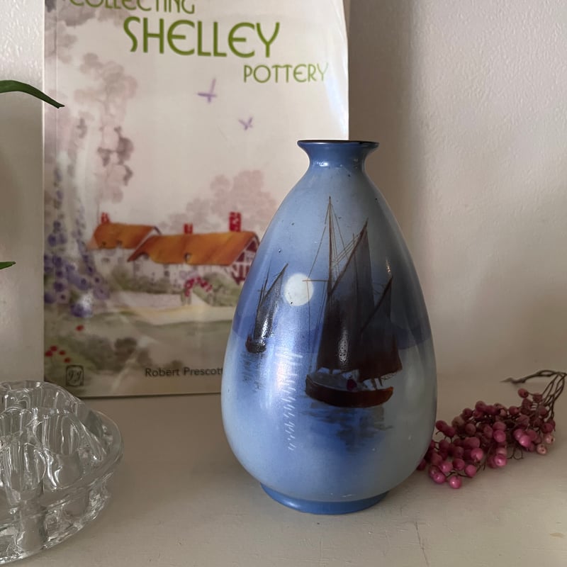 イギリス SHELLEY シェリー 手描きの花瓶 アンティーク フラワーベース