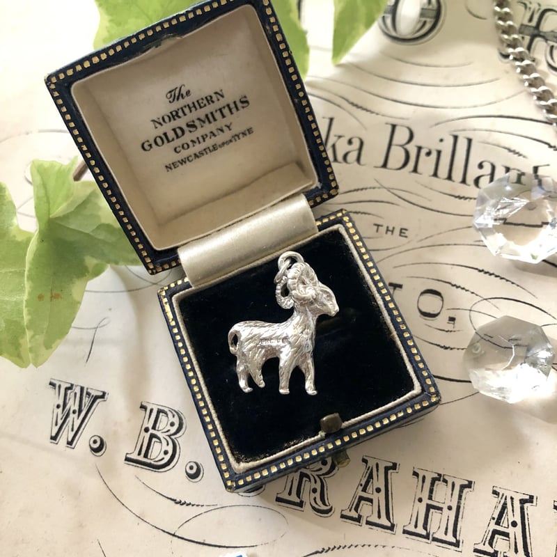 ○ac-10/シルバー製 1971年製造 巻きツノの羊 | PISKEY