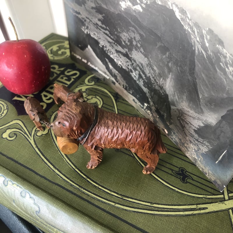 ○s-33/木彫りのセントバーナードの親子 | PISKEY -イギリスのふるい