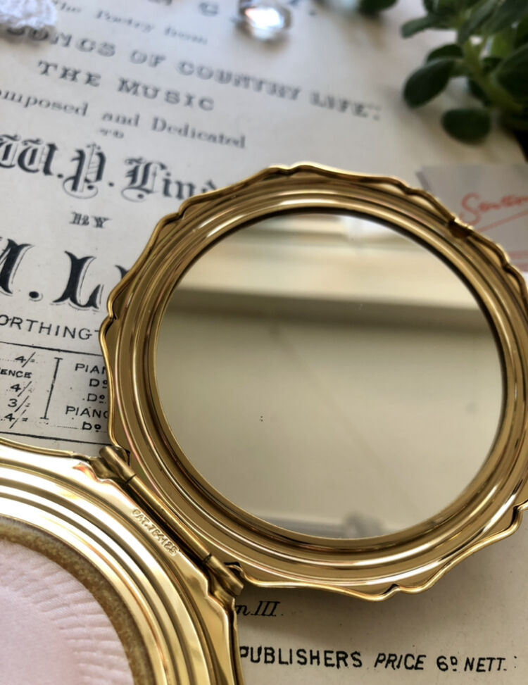 ○ab-84/ストラットン×ウェッジウッド ジャスパーのコンパクト