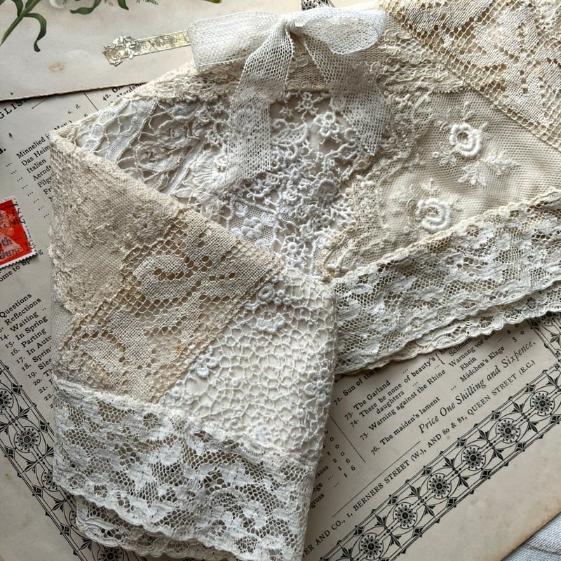 ○l-106/アンティークレースのハンガーカバー | PISKEY -イギリスの