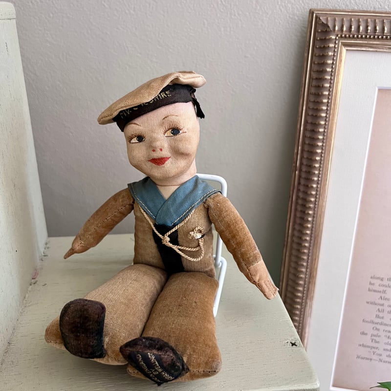 ○s-105/Norah Wellings 手描きの水兵さん | PISKEY -イギリスのふ