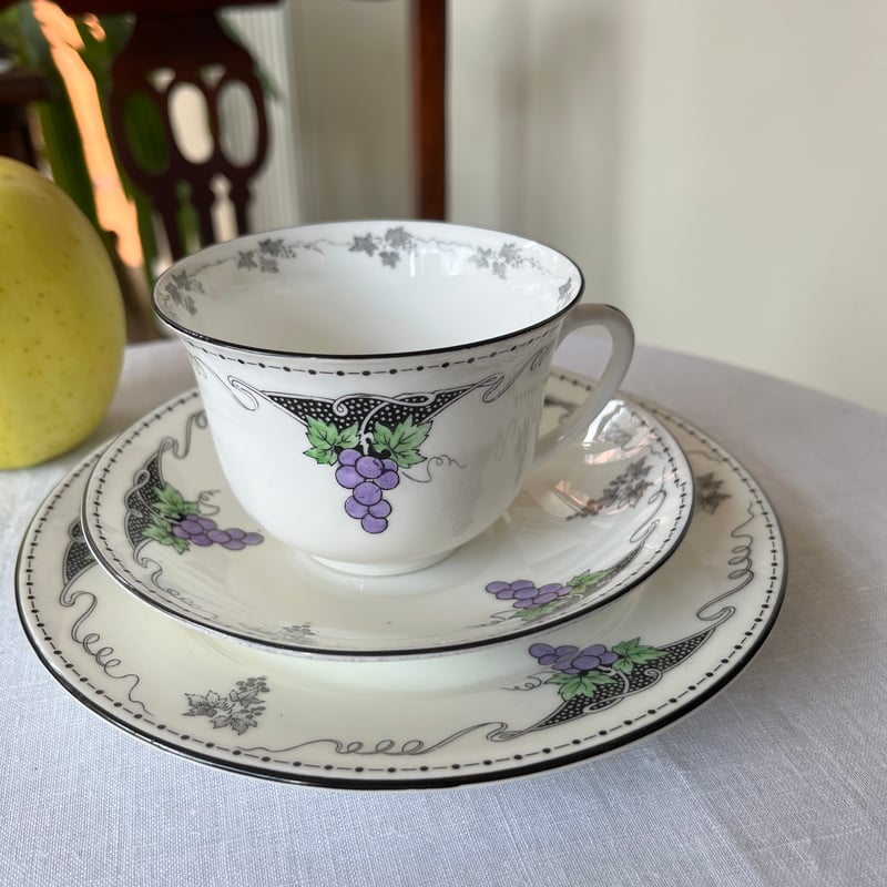 ○sh-41/Shelley アール・デコのトリオ カップ＆ソーサー＋プレート