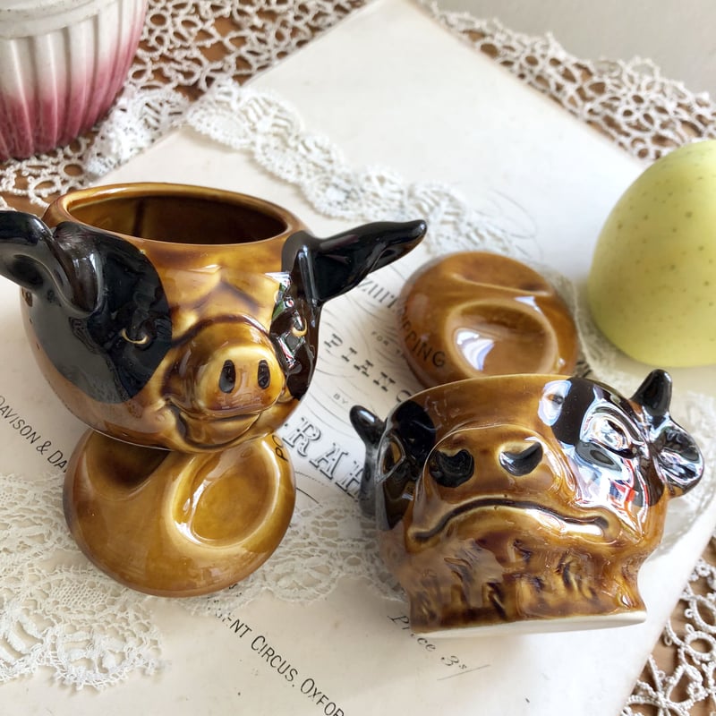 ○h-19/陶器製 牛のドリッピングポット | PISKEY -イギリスのふるい