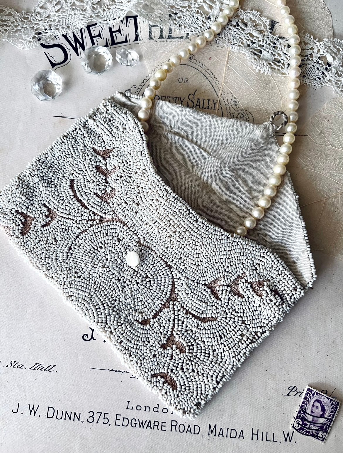 ○s-96/マイクロビーズと刺繍のミニバッグ | PISKEY -イギリス ○s-96/マイクロビーズと刺繍のミニバッグ | PISKEY -イギリス
