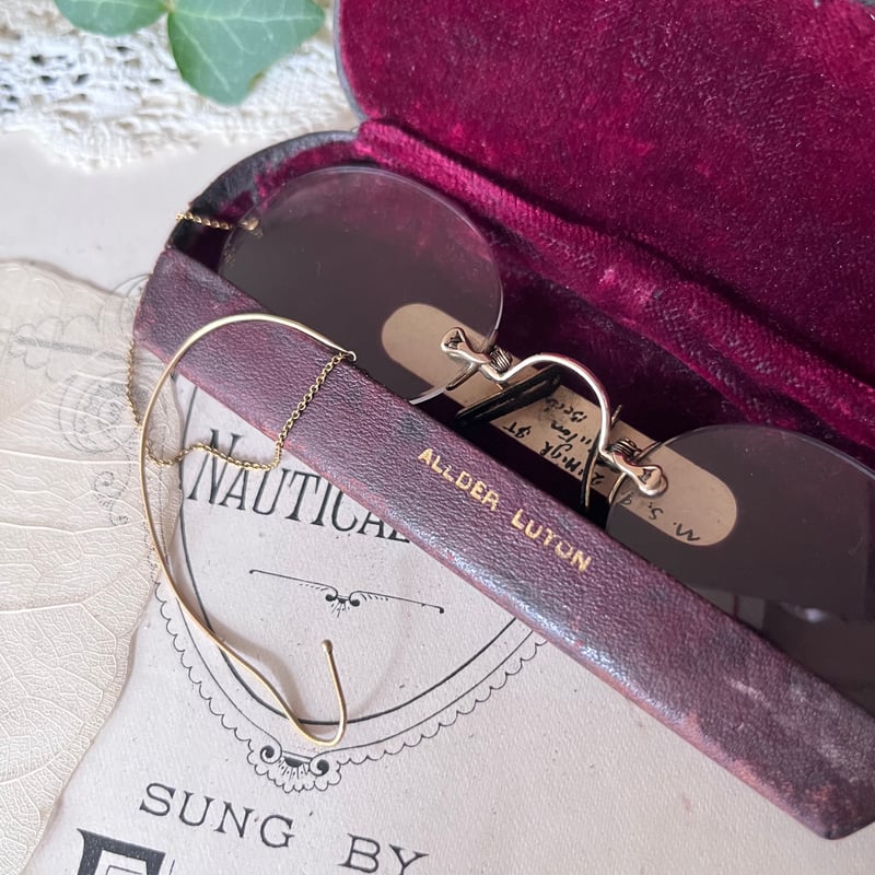 ○o-124/フィンチ眼鏡とメガネケースセット | PISKEY -イギリスの