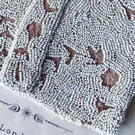 ●ｓ-96/マイクロビーズと刺繍のミニバッグ
