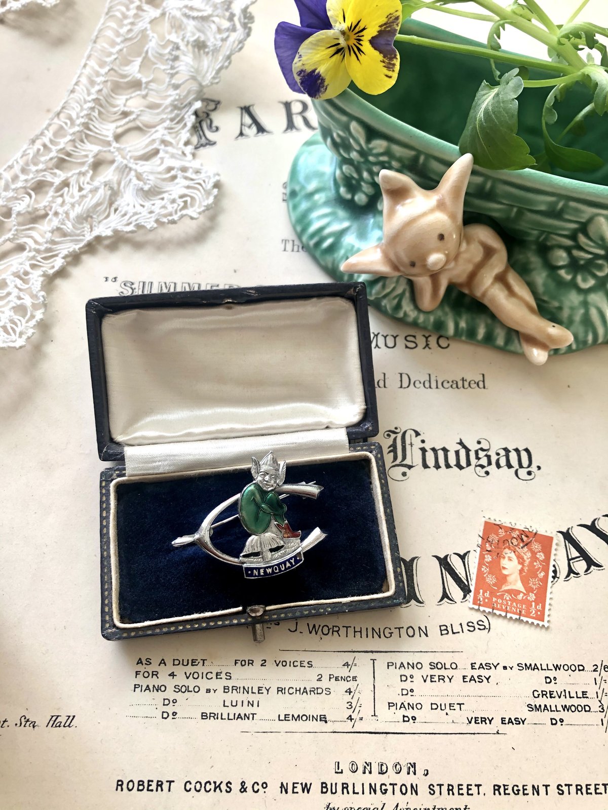 ○pa-3/ウィッシュボーンと妖精ピスキーのエナメルブローチ | PISKEY