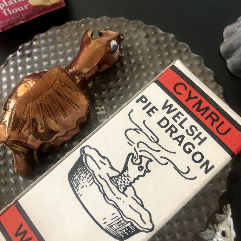 ○s-45/ハンドペイント ウェールズのパイドラゴン | PISKEY -イギリス