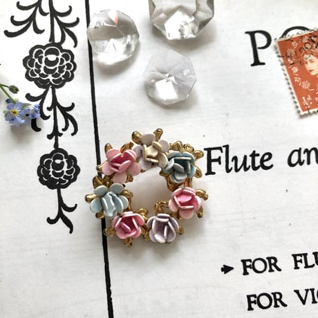 ●ab-57/パステル色の薔薇のサークルブローチ