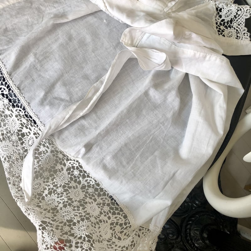 ○l-42/ボビンレース 胸当て付きエプロン | PISKEY -イギリスのふるい