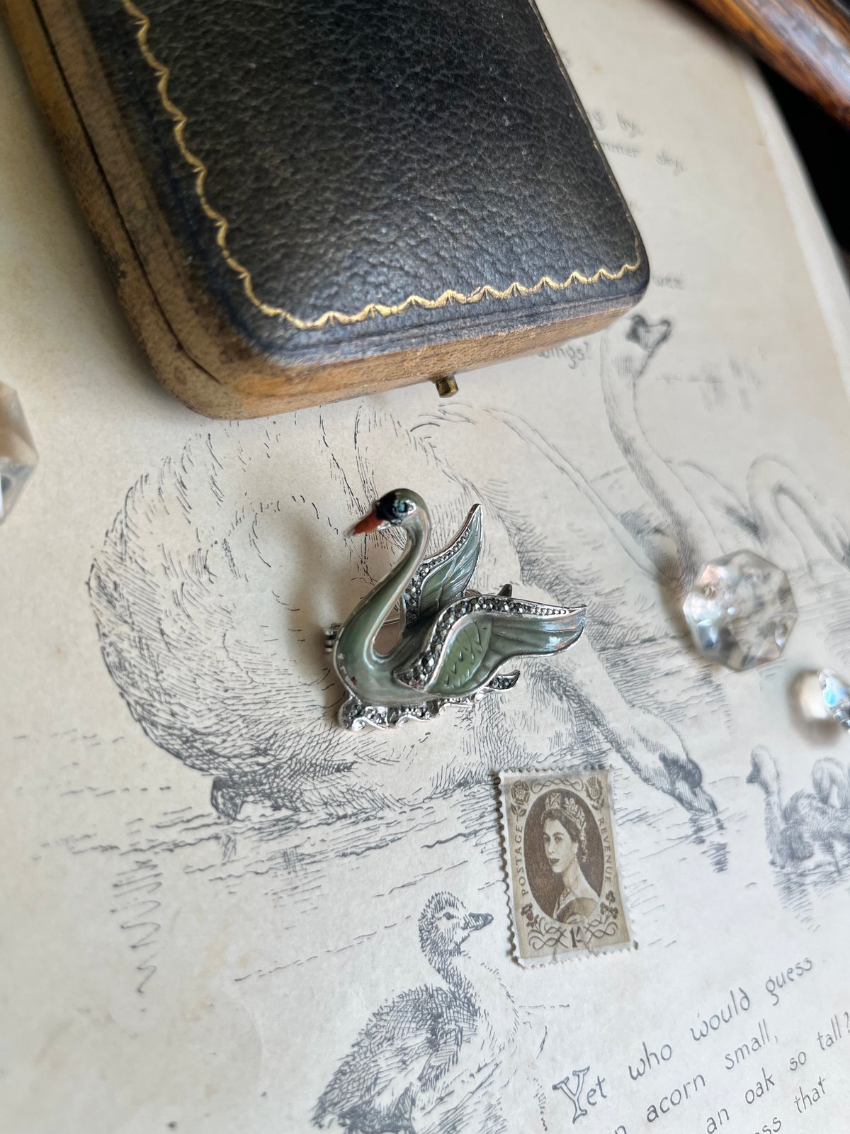 ○ab-482/エナメル&マーカサイト製 BJL社 白鳥のブローチ | PISKEY