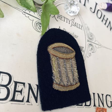 ●ab-148/金・銀糸刺繍　太鼓のエンブレム