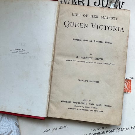 ●vp-54/1887-1890年 ヴィクトリア女王の伝記「THE LIEE OF QUEEN VICTORIA」