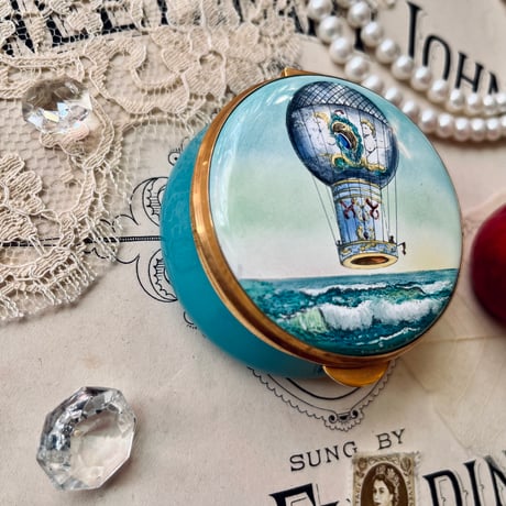 ●o-181/ハンドペイント 気球の大きなエナメルボックス
