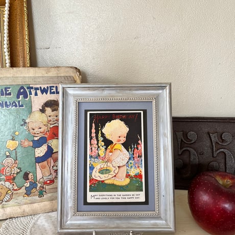 ●s-61/Mabel Lucie Attwell  1938年消印 イングリッシュガーデンの女の子のポストカード